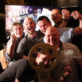 Team “71%” wint 7e editie De Hôrster Kwis!
